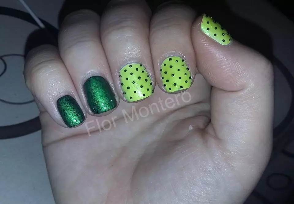 Neon Green & Black Glittered Caviar Nails