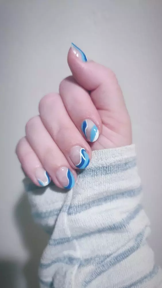 Blue Wave Swirl Nail