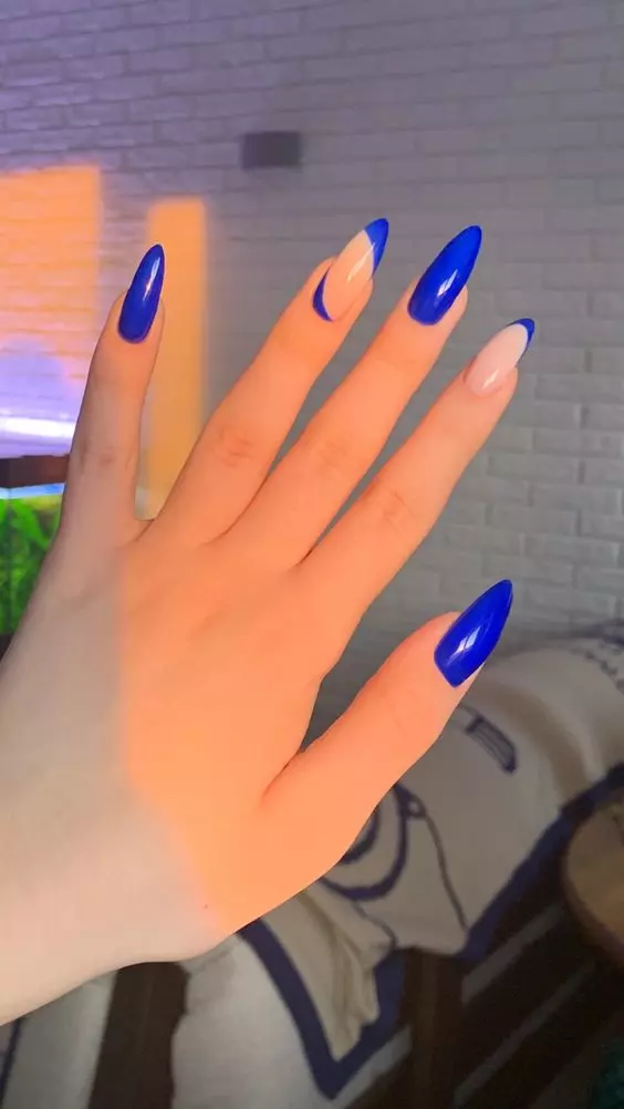Blue Swirly Nail On The Knotch
