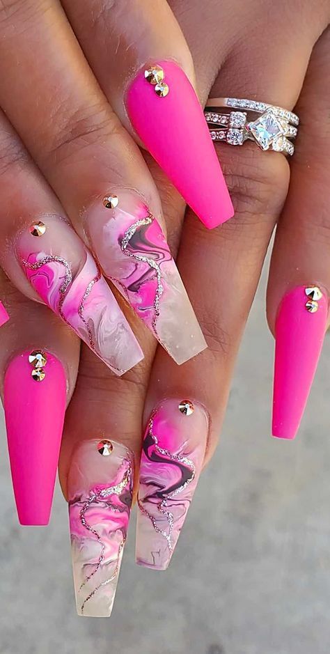 hot pink nails by outlining